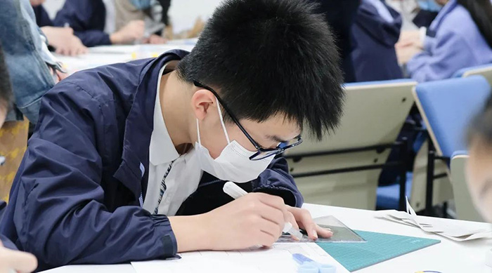 杭州英特外國語學(xué)校學(xué)費(fèi)一年多少錢？