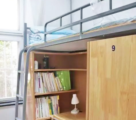 杭州師范大學(xué)附屬中學(xué)國際部學(xué)生的一天