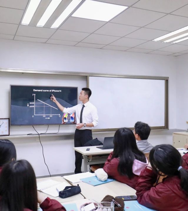 1 上海美達(dá)菲雙語(yǔ)高級(jí)中學(xué)招生及學(xué)費(fèi)情況6.jpg