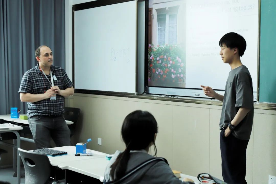 6 2025年杭州英特外國語學校高中雙語部招生發布3.jpg